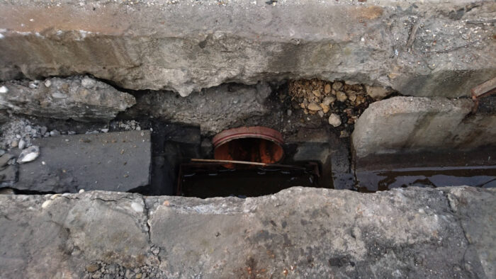 Bridgestone esőcsatorna csere